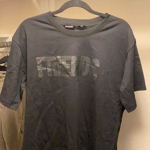 Black vlone shirt